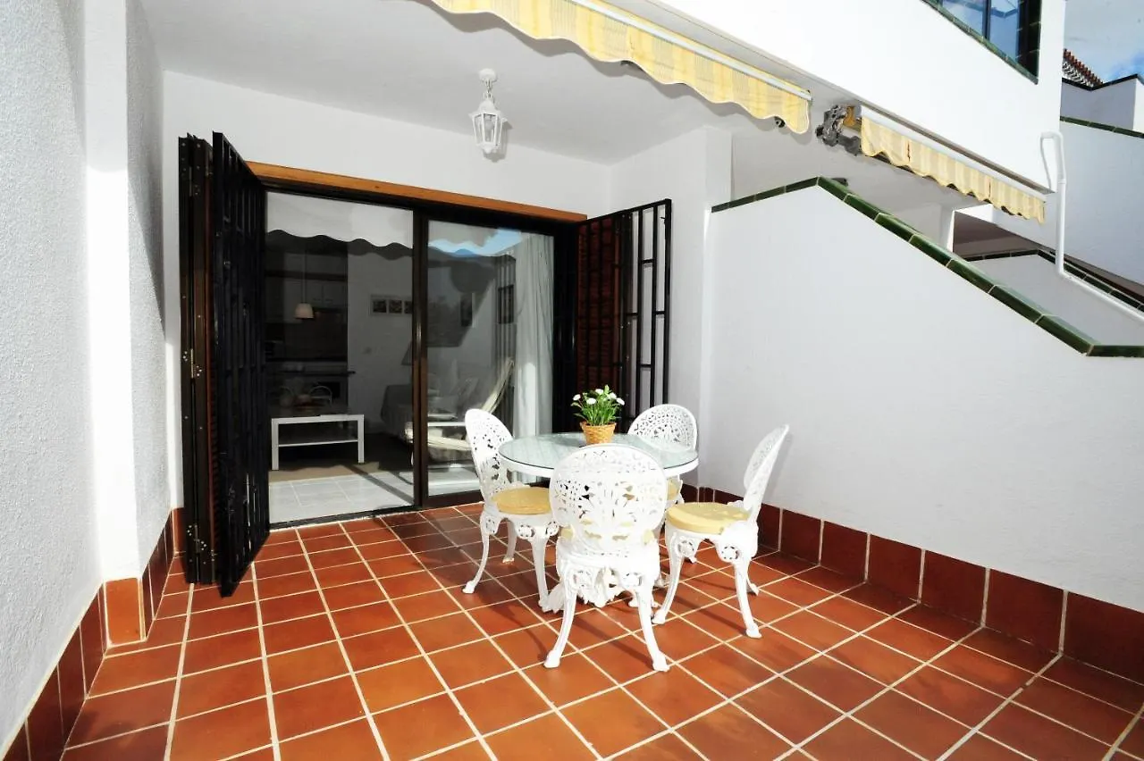 Atlantic View.Apartment.3 Pools. Terraces. Wifi Arona  0*, Arona (Tenerife)