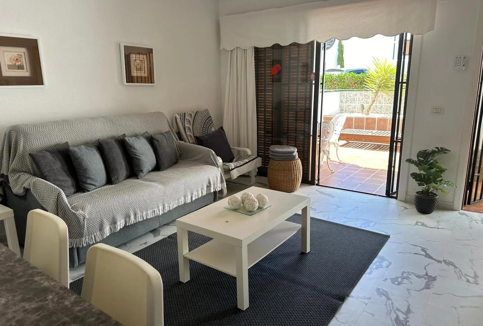 Atlantic View.Apartment.3 Pools. Terraces. Wifi Arona